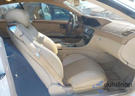 2010 Mercedes-Benz Cl 63 Amg z USA, uszkodzony, nr VIN WDDEJ7HBXAA024891